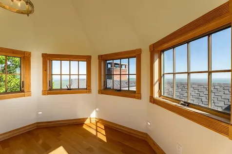 251 Mount Pleasant Street Rockport ME 04856