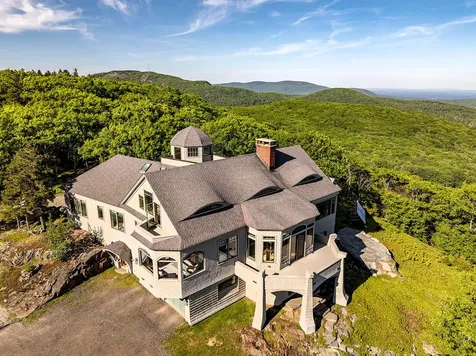 251 Mount Pleasant Street Rockport ME 04856