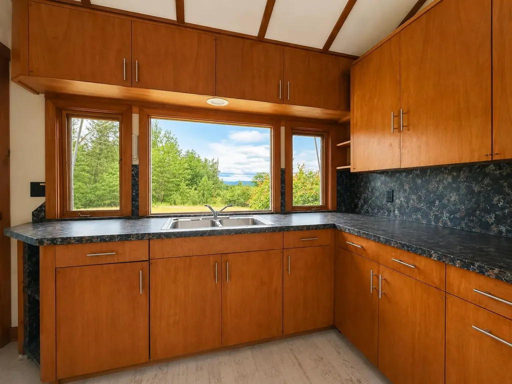 715 Great Pond Road Aurora ME 04408
