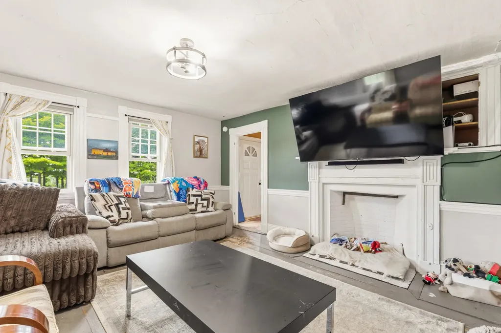 661 Lebanon Street Sanford ME 04073