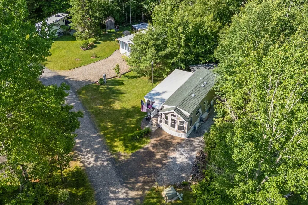 22 Loon Loop Warren ME 04864