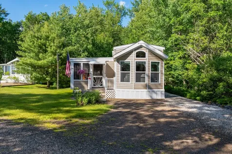 22 Loon Loop Warren ME 04864