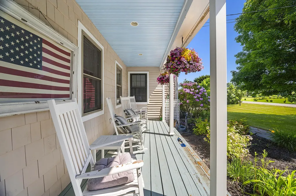 17 Mt Mount Kineo Road Kennebunkport ME 04046