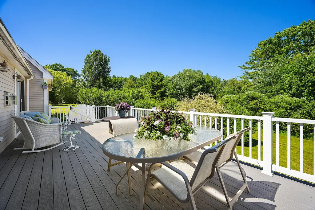 17 Mt Mount Kineo Road Kennebunkport ME 04046