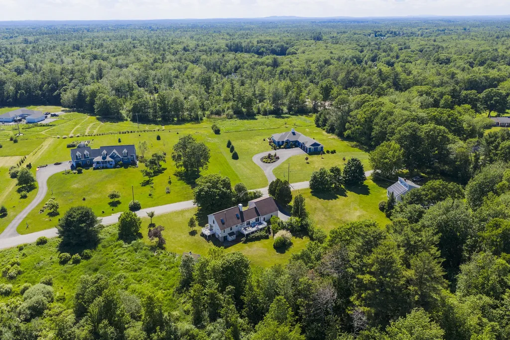 17 Mt Mount Kineo Road Kennebunkport ME 04046