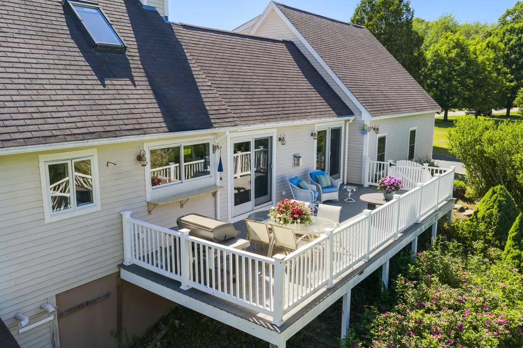 17 Mt Mount Kineo Road Kennebunkport ME 04046