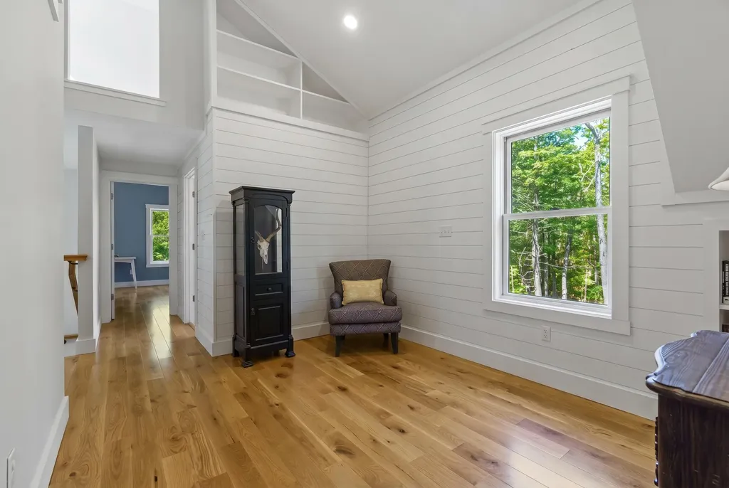 39 Shackleton's Way Boothbay ME 04537