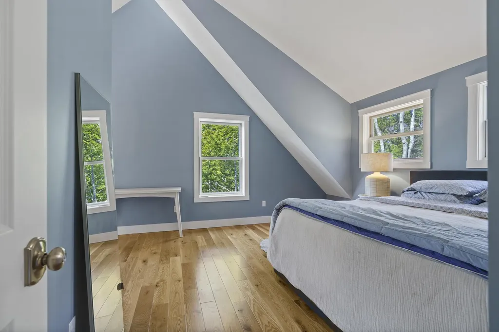 39 Shackleton's Way Boothbay ME 04537