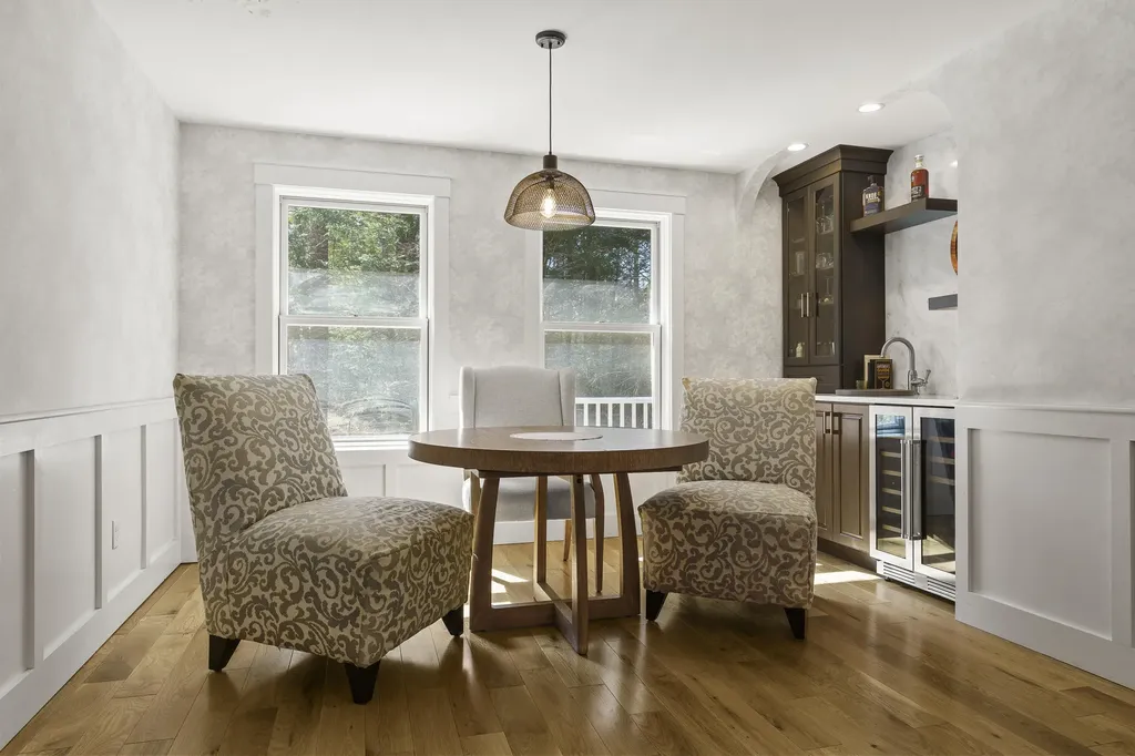 39 Shackleton's Way Boothbay ME 04537