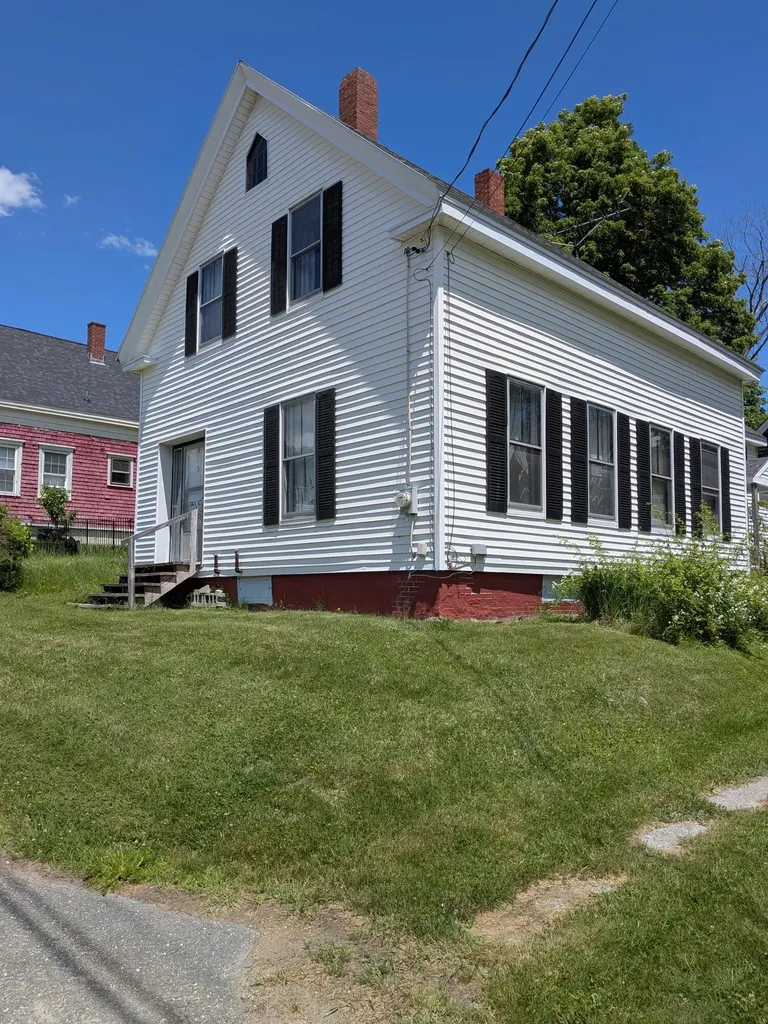 5 Lincoln Street Richmond ME 04357