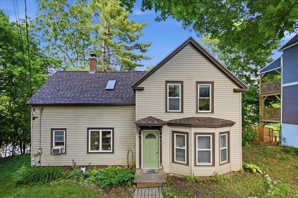 36 & 21 Newbury Street Auburn ME 04210