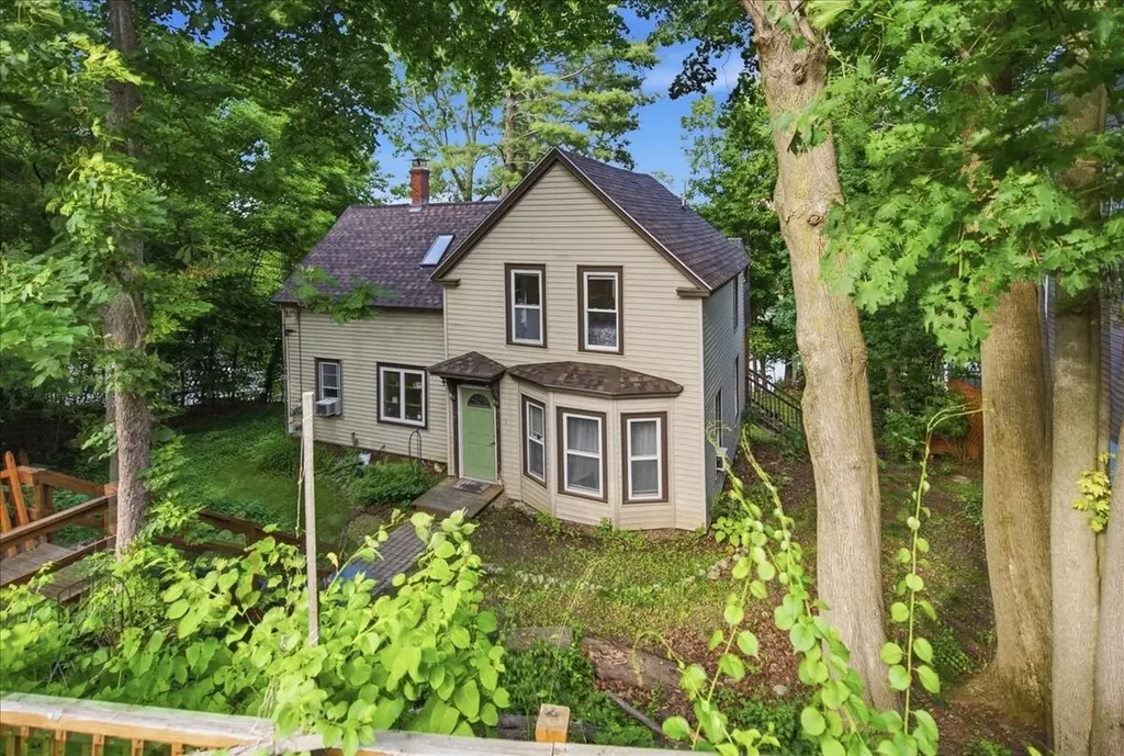 36 & 21 Newbury Street Auburn ME 04210