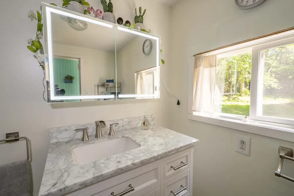 87 Poland Road Lincolnville ME 04849