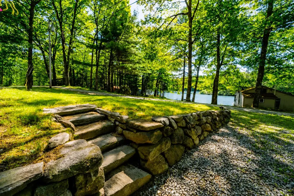 87 Poland Road Lincolnville ME 04849
