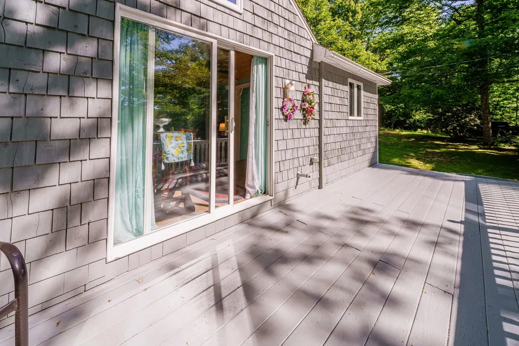 87 Poland Road Lincolnville ME 04849