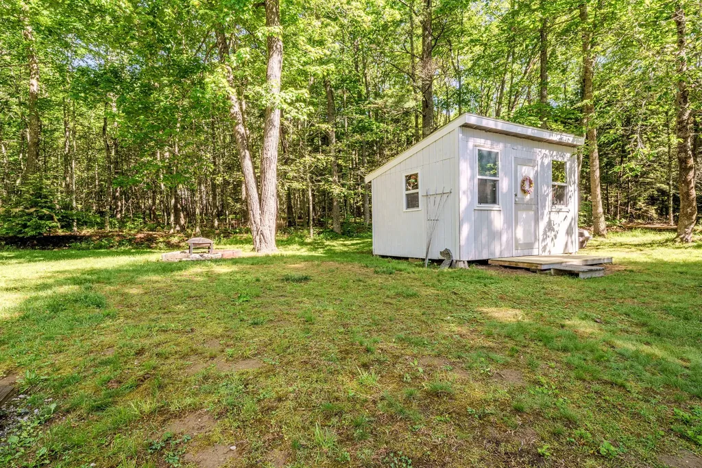 87 Poland Road Lincolnville ME 04849