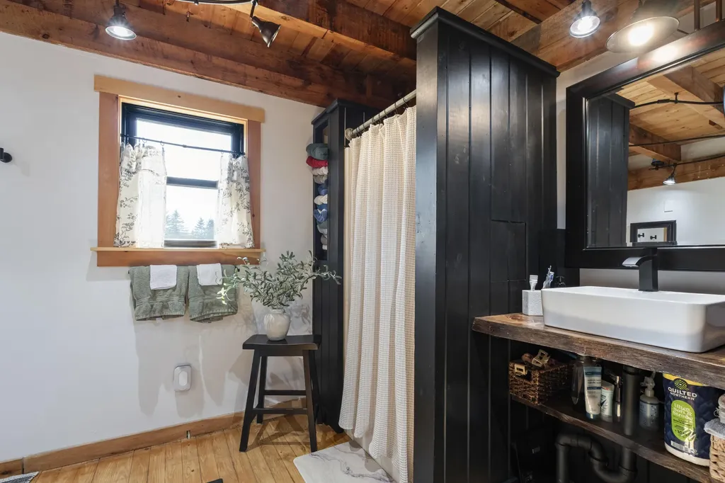 553 N Dexter Road Dexter ME 04930
