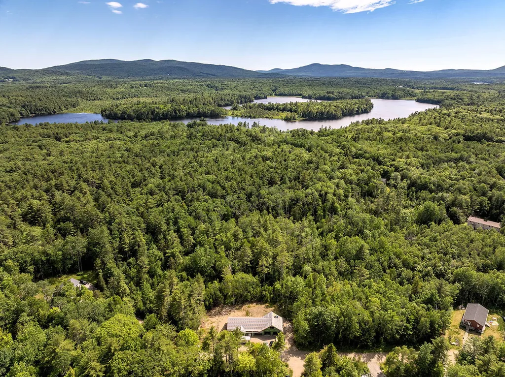 19 Samian Circle Lincolnville ME 04849
