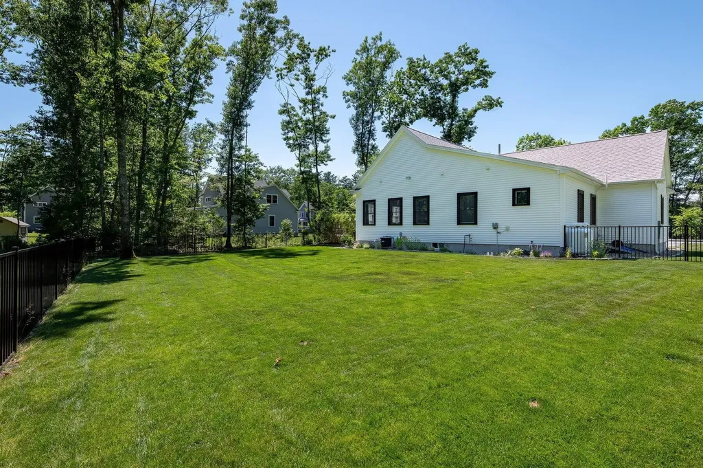 3 Belfast Lane Kennebunk ME 04043