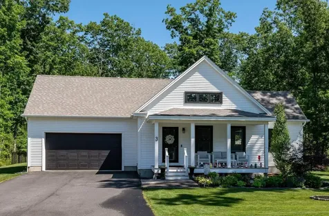 3 Belfast Lane Kennebunk ME 04043