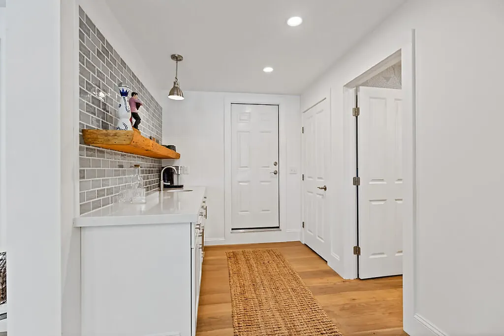 9 Beverly Boulevard Phippsburg ME 04562