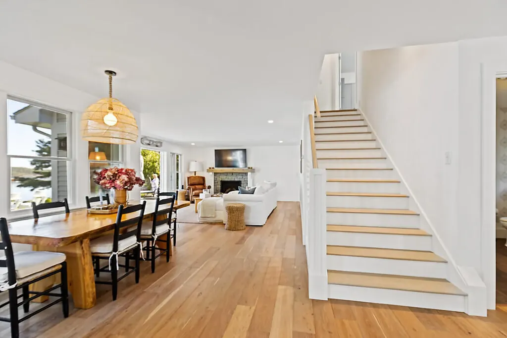 9 Beverly Boulevard Phippsburg ME 04562