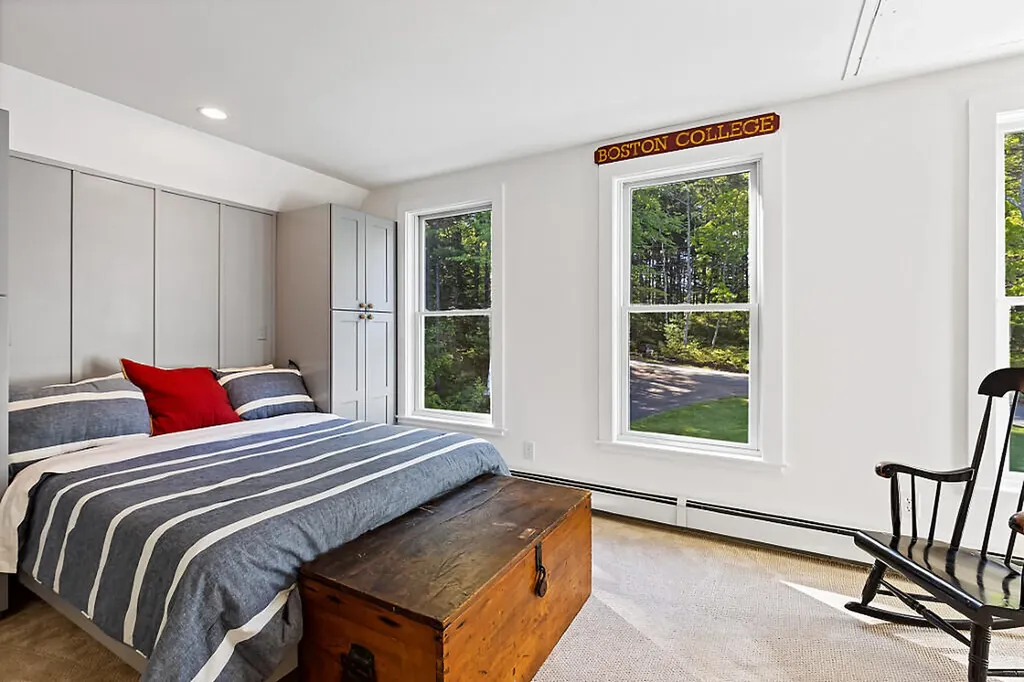 9 Beverly Boulevard Phippsburg ME 04562
