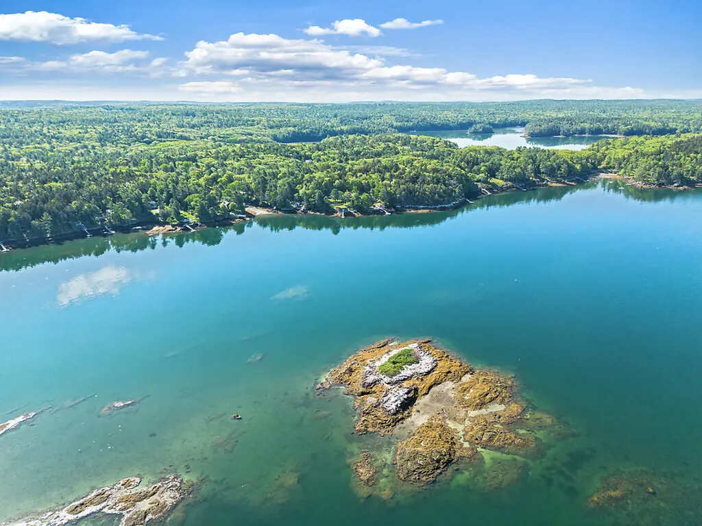 9 Beverly Boulevard Phippsburg ME 04562