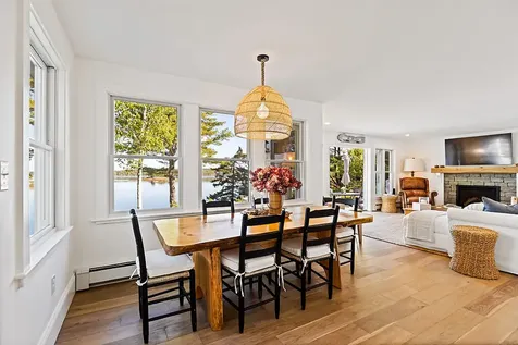 9 Beverly Boulevard Phippsburg ME 04562