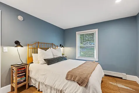9 Beverly Boulevard Phippsburg ME 04562