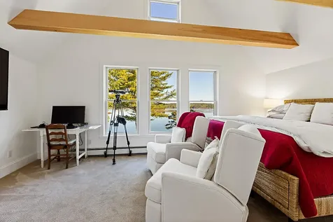 9 Beverly Boulevard Phippsburg ME 04562