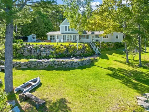 9 Beverly Boulevard Phippsburg ME 04562