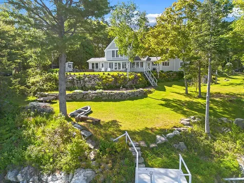 9 Beverly Boulevard Phippsburg ME 04562