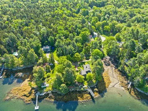 9 Beverly Boulevard Phippsburg ME 04562