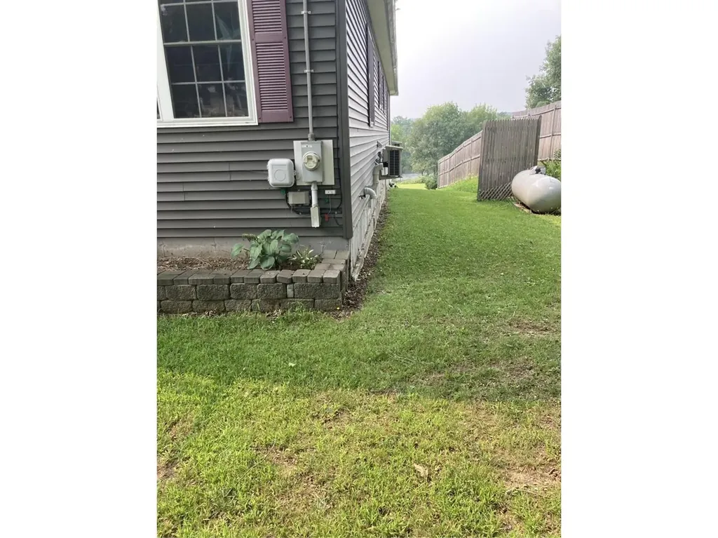 170 Church Street Dexter ME 04930