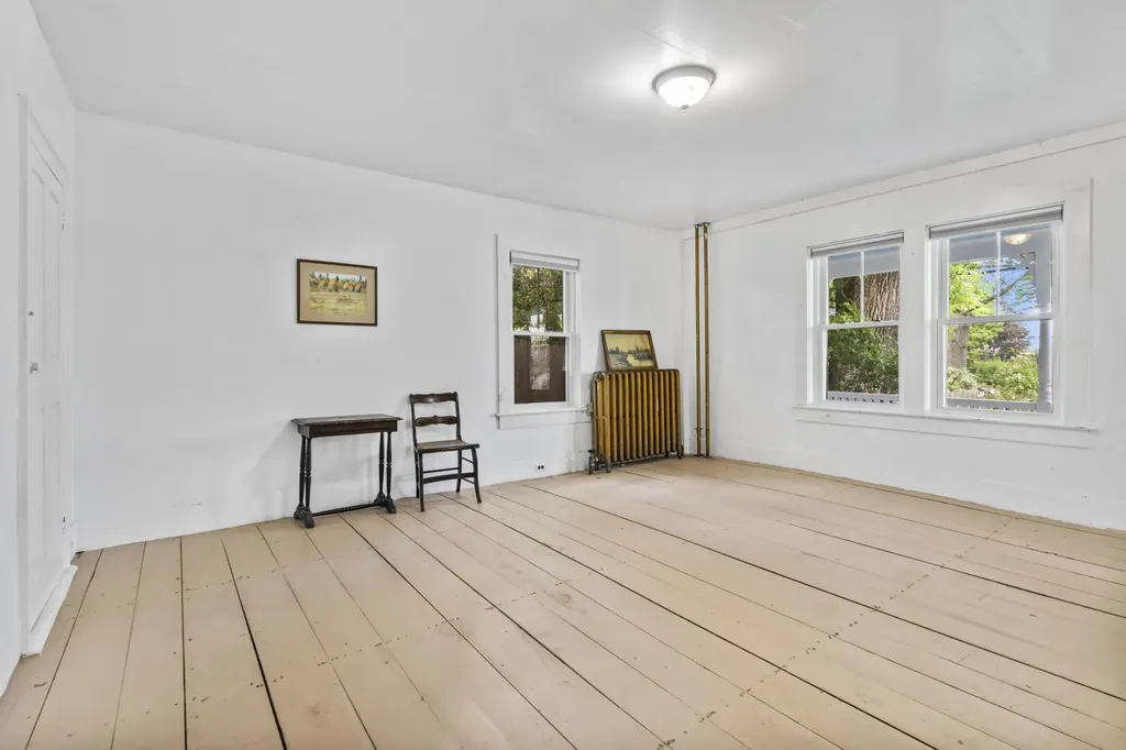 84 Federal Street Wiscasset ME 04578