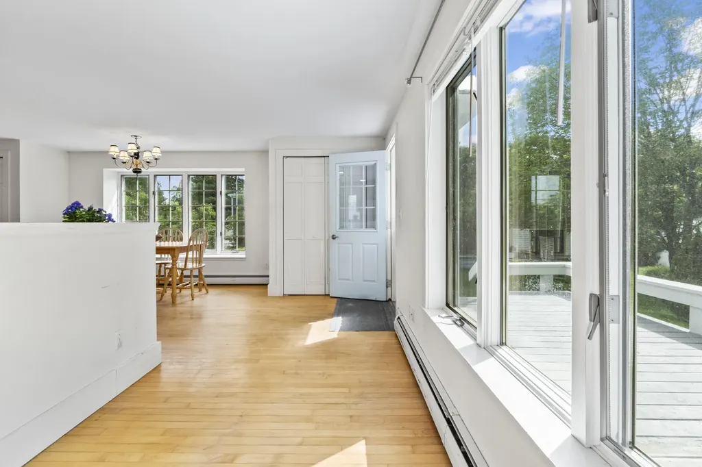 84 Federal Street Wiscasset ME 04578