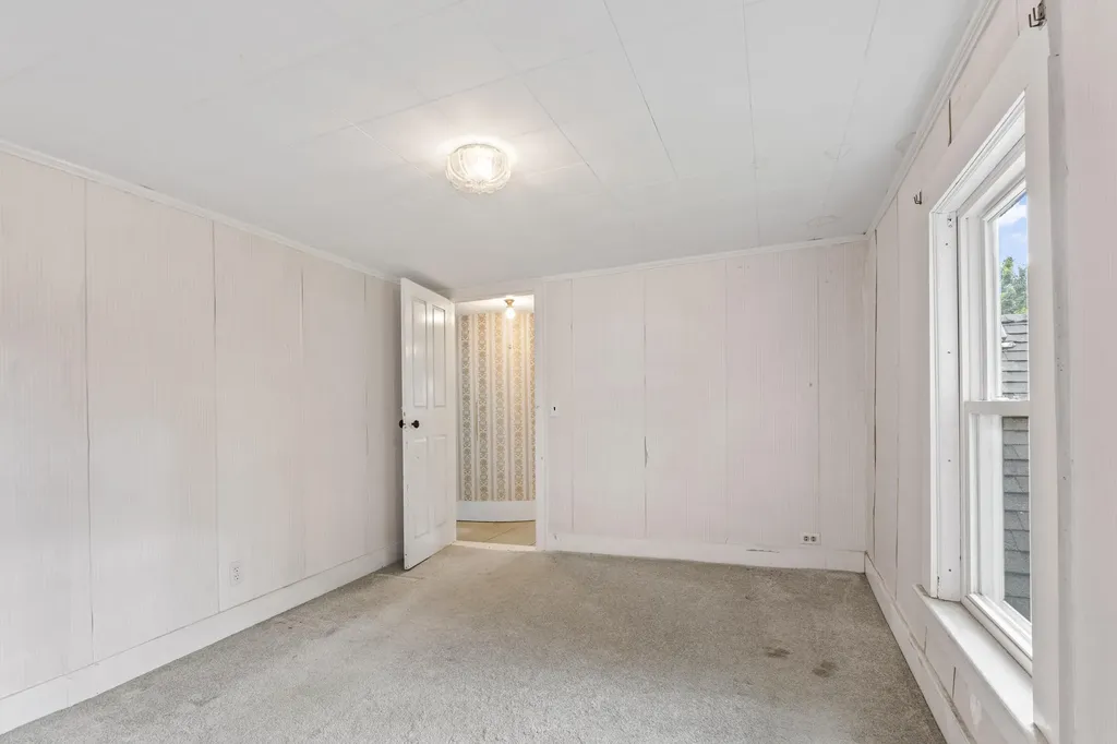 84 Federal Street Wiscasset ME 04578