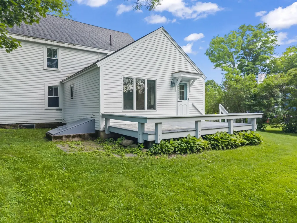 84 Federal Street Wiscasset ME 04578