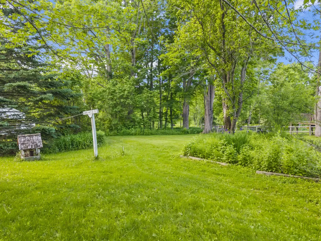 84 Federal Street Wiscasset ME 04578