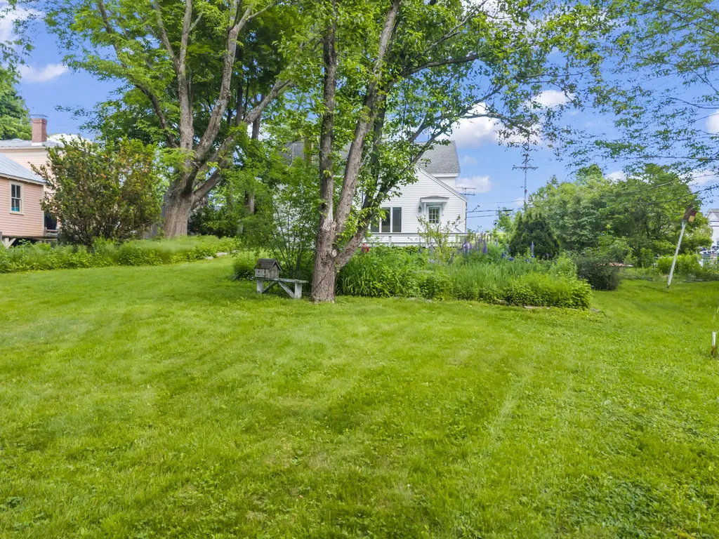 84 Federal Street Wiscasset ME 04578