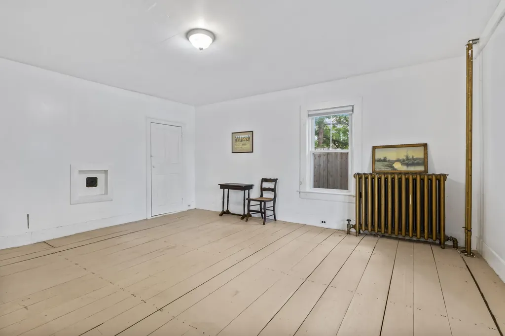 84 Federal Street Wiscasset ME 04578