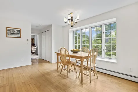 84 Federal Street Wiscasset ME 04578