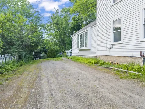 84 Federal Street Wiscasset ME 04578