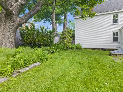 84 Federal Street Wiscasset ME 04578