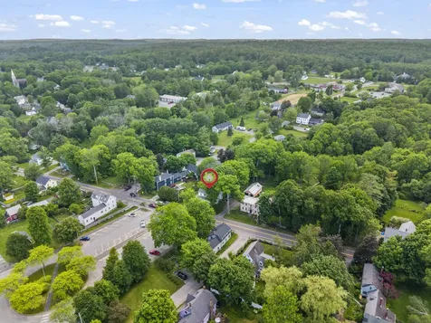 84 Federal Street Wiscasset ME 04578