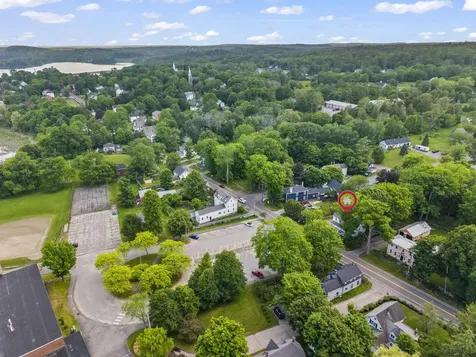 84 Federal Street Wiscasset ME 04578