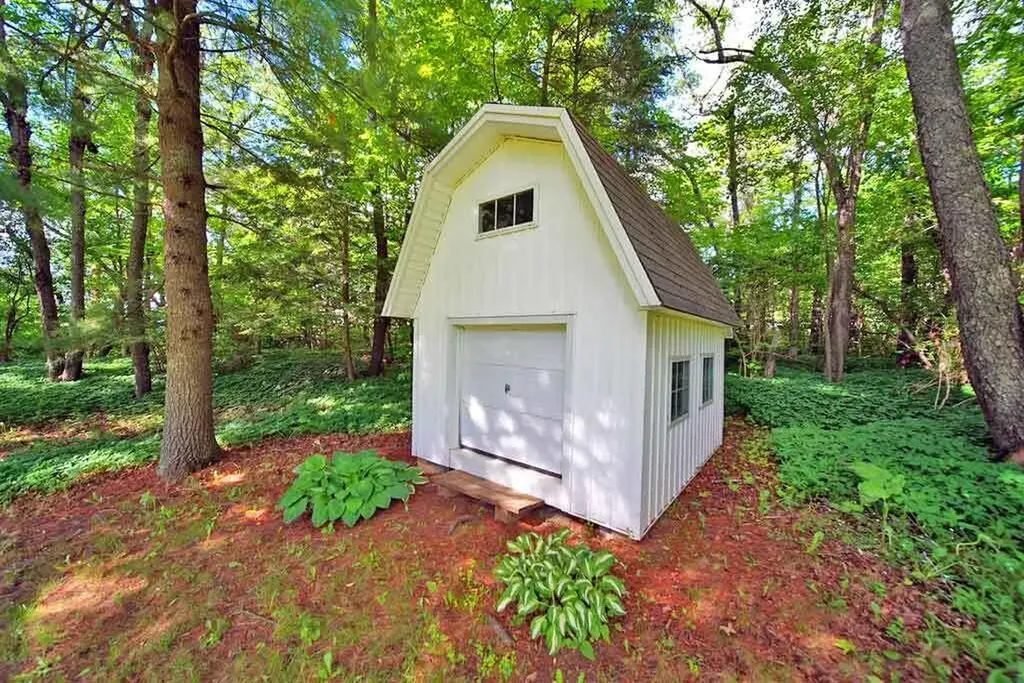 33 Maple Street Houlton ME 04730