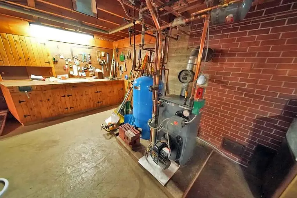 33 Maple Street Houlton ME 04730