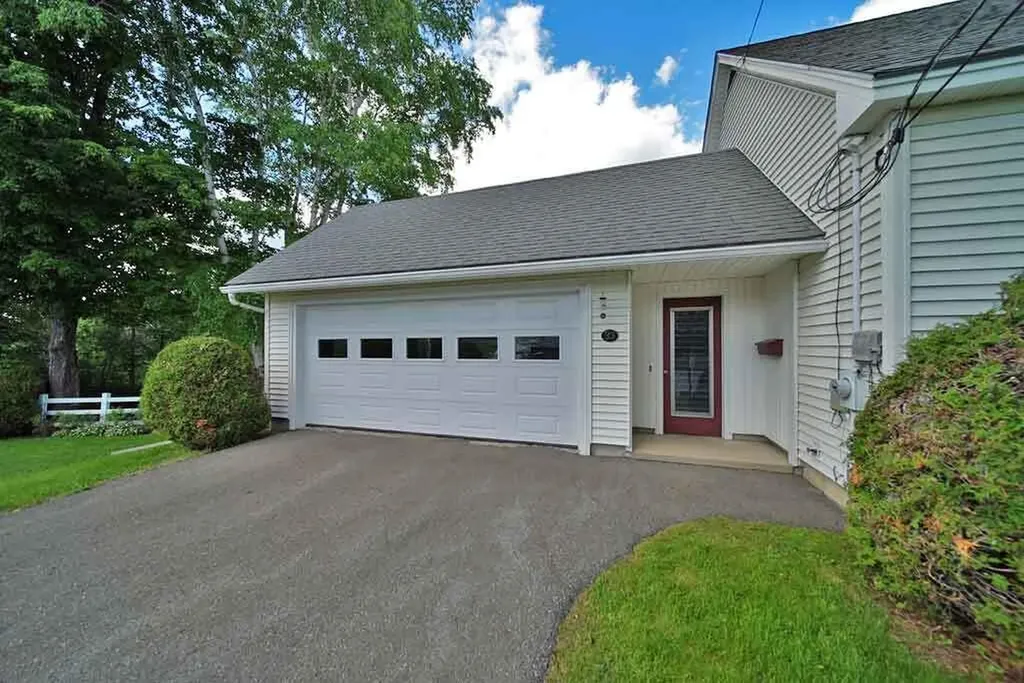 33 Maple Street Houlton ME 04730